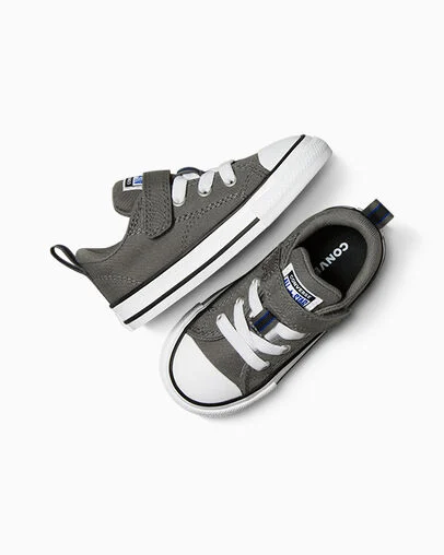 Chuck Taylor All Star Malden Street Easy-On Sharkskin/White/Black, Angled View