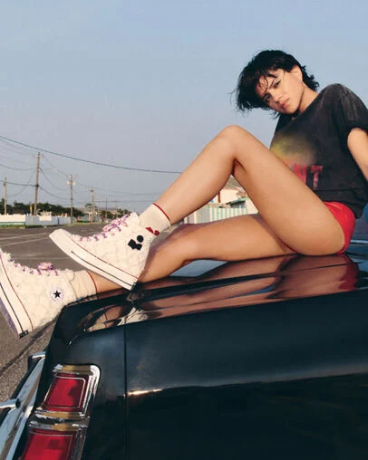 Converse x Isabel Marant Chuck 70 Wedge Vanilla White/Black/Red, On Foot Shot 1