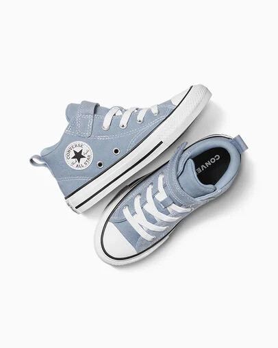 Chuck Taylor All Star Malden Street Canvas Easy-On Wet Stone/White/Black, Angled View