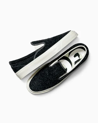 Converse x GOLF WANG One Star CC Slip Pro Black Beauty/Volcanic Glass, Angled View