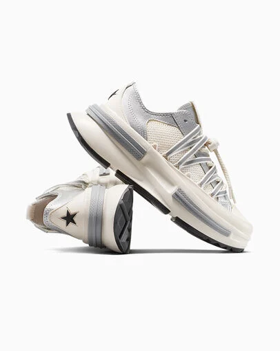 Run Star Legacy CX Platform Dull Silver/Egret/Black, Detail Angle View