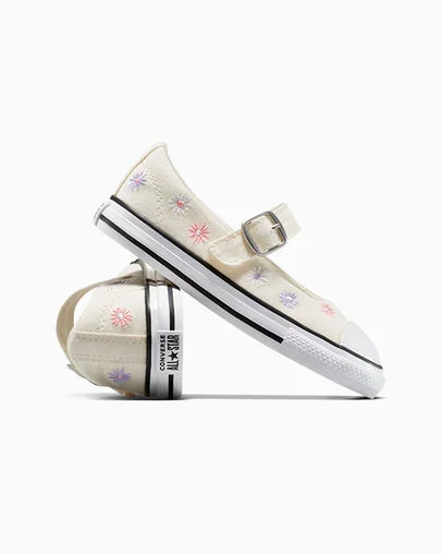 Chuck Taylor All Star Dainty Mary Janes Easy-On Floral Embroidery Egret/White/Black, Detail Angle View
