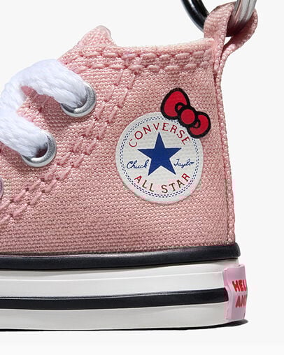 Converse x Hello Kitty And Friends Chuck Taylor All Star Keychain Pink/White/Black, 3/4 View