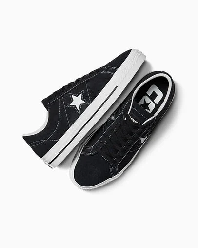 CONS One Star Pro Suede Black/Black/White, Angled View