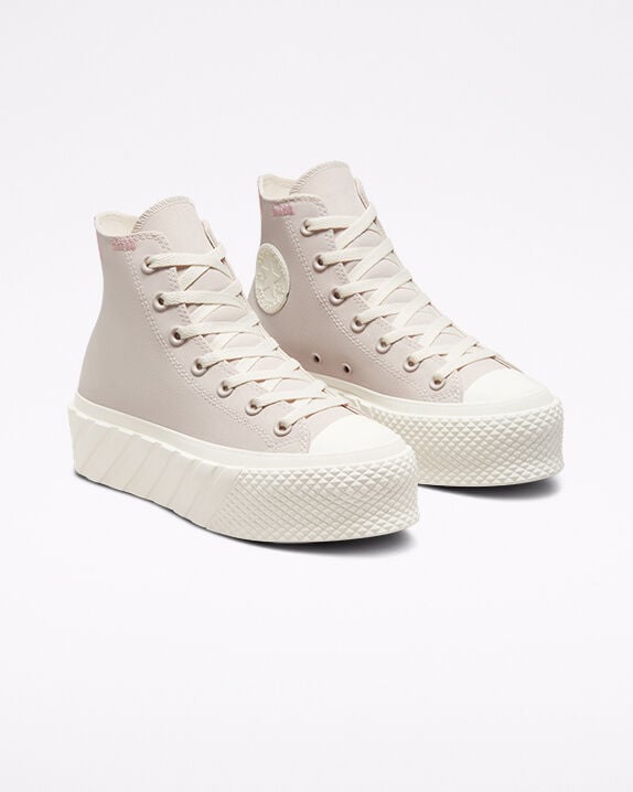 118 converse sneakers