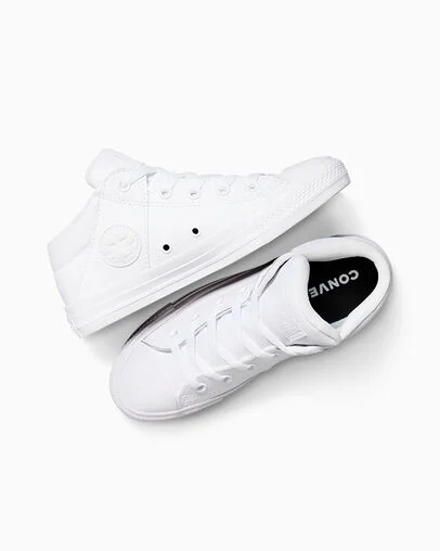 Chuck Taylor All Star Axel Leather White/White/White, Angled View