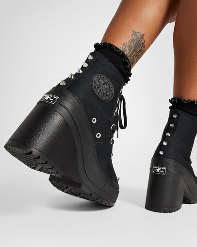 Chuck 70 De Luxe Heel Platform Studded Black/Black/Black, On Foot Shot 2