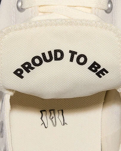 Chuck Taylor All Star Pride Wave Vintage White/Egret/Egret, Detail Angle View