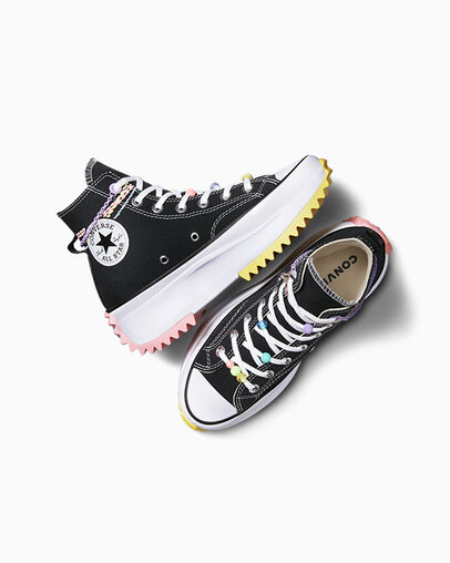 Run Star Hike Kidult Black/White/Daydream Yellow, Angled View