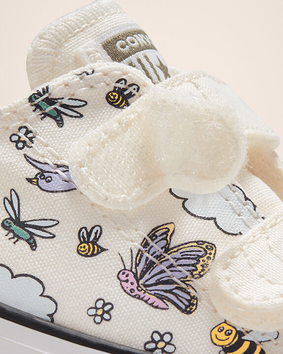 converse bee print