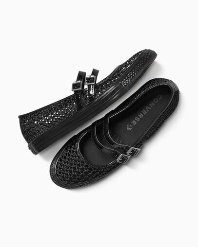 Chuck Taylor All Star Dainty Mary Jane Knit Black/Total Eclipse/Black, Angled View