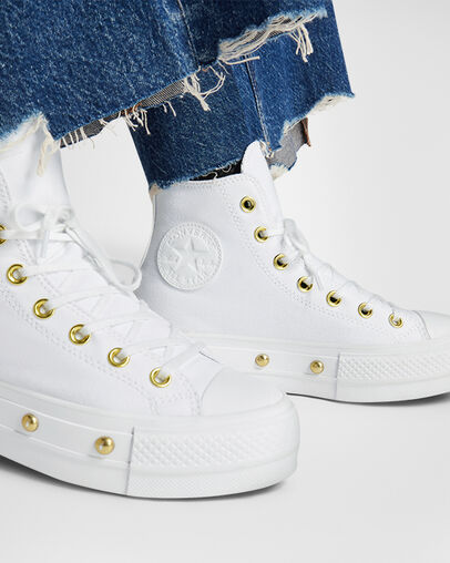 Chuck Taylor All Star Lift Platform Star Studded White/White/Gold, On Foot Shot 2