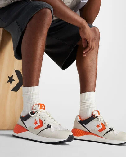 Wave Trainer Vintage White/Egret/Orange