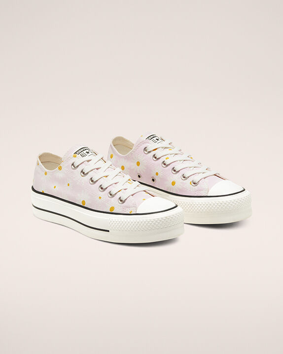 converse pink daisy