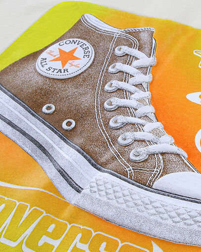 Gradient Chuck Taylor T-Shirt Egret, Full Body View