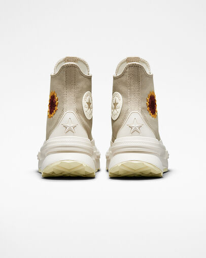 Run Star Legacy CX Platform Festival Florals Beach Stone/Egret/Red Oak, Heel View