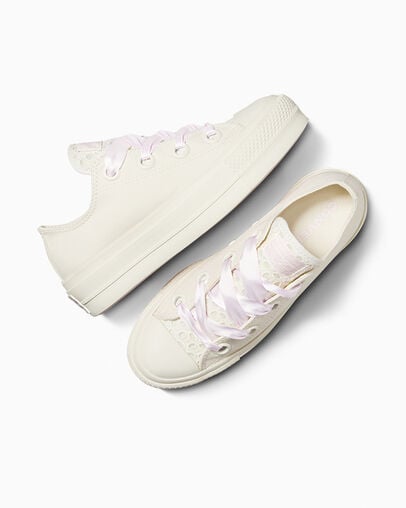 Chuck Taylor All Star Lift Matte Satin Egret/Lilac Daze/Egret, Angled View