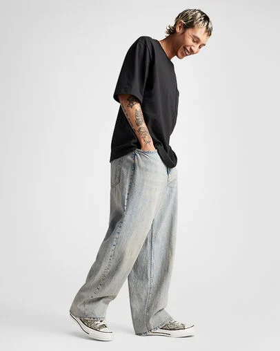 Chuck 70 Faux Snakeskin Low Top Pale Surplus/Egret/Black, On Foot Shot 1