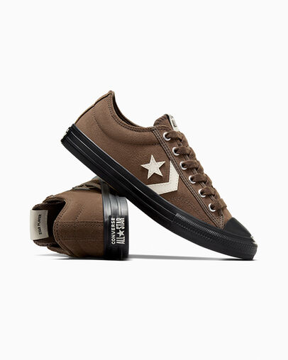 Star Player 76 Suede Engine Smoke/Black/Egret, Detail Angle View