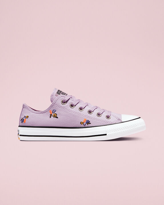 girl converse