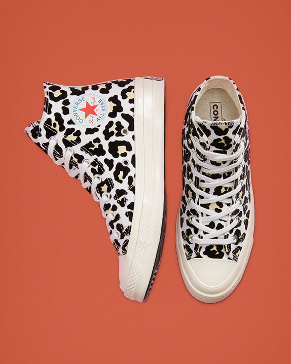 converse platform leopard