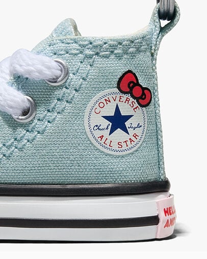 Converse x Hello Kitty And Friends Chuck Taylor All Star Keychain Baby Blue/White/Black, 3/4 View