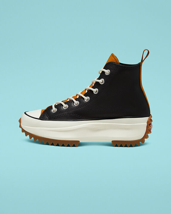 running in converse chucks