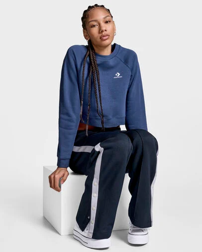 Star Chevron Cropped Crew Neck Navy, Full Body View