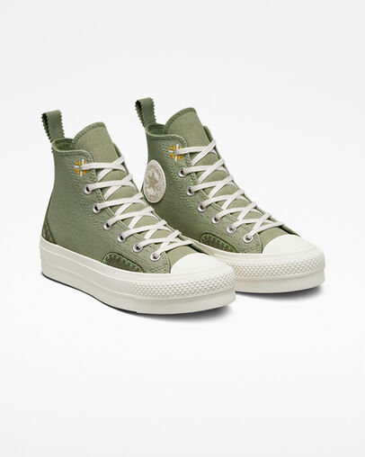 Chuck Taylor All Star Lift Platform Autumn Embroidery Light Field Surplus/Utility, Angled View