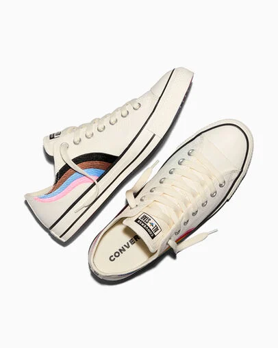 Chuck Taylor All Star Pride Wave Vintage White/Egret/Egret, Angled View