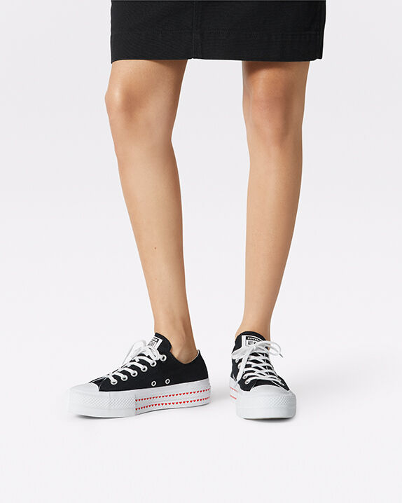 black low top platform converse