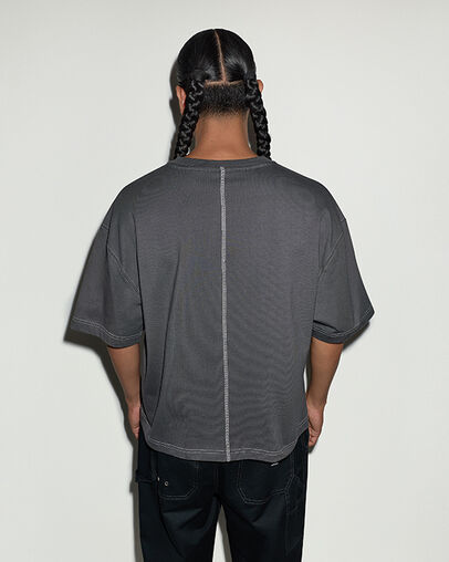 Star Patch Pocket Relaxed Short-Sleeve T-Shirt Dark Matter, Full Body View