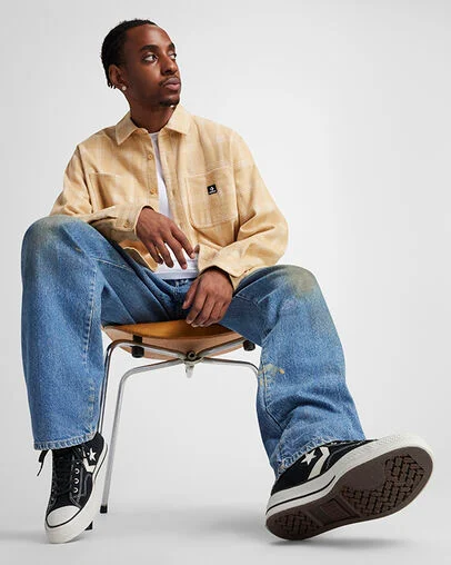 Star Player 76 Black/Vintage White, On Foot Shot 2