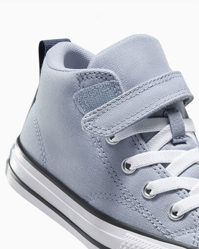 Chuck Taylor All Star Malden Street Easy On Rainy Daze Blue/Navy/White, Detail Angle View