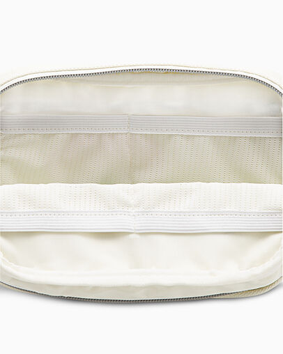 Chuck Taylor Crossbody Bag Egret, Detail View