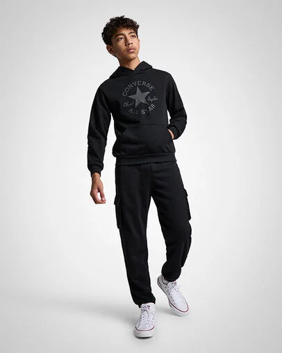 Chuck Taylor Pullover Hoodie Black/Dark Matter, Full Body View
