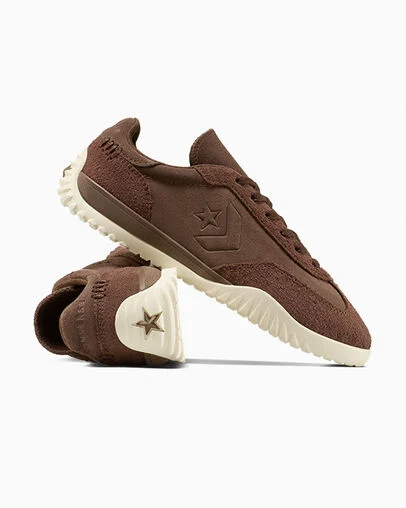 Run Star Trainer Colorful Suede Totally Fudged/Totally Fudged, Detail Angle View