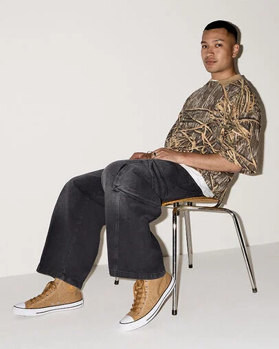 Chuck Taylor All Star Mixed Material Incensed/Camel Coated/White, On Foot Shot 1