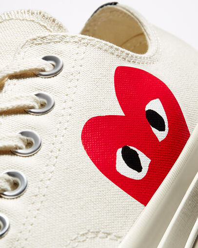 Converse x Comme des Gar&ccedil;ons PLAY Chuck 70 Milk/White/High Risk Red