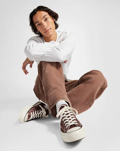 Chuck 70 Canvas Dark Root Brown/Egret/Black, On Foot Shot 2