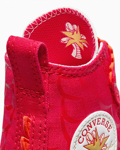 Chuck Taylor All Star Easy-On Lunar New Year Dragon Red/White/Gold, On Foot Shot 2