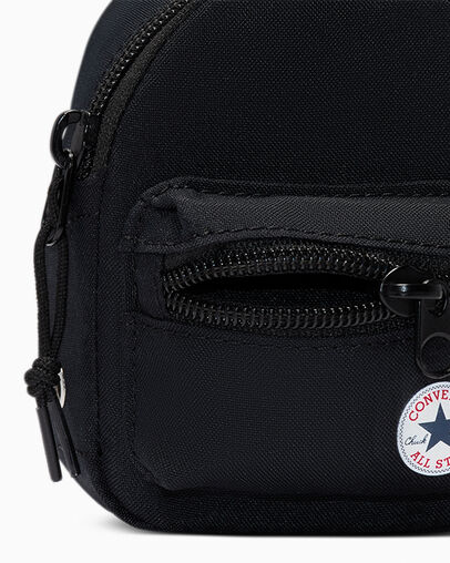 Mini Go 2 Pouch Converse Black, On Model View