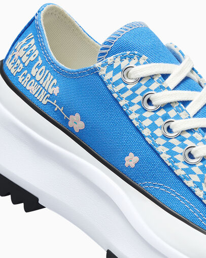 Run Star Hike Platform Good Vibes Blue Slushy/Donut Glaze/Egret, Detail Angle View