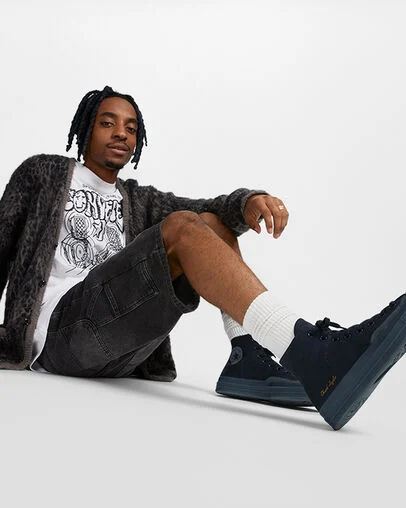 Chuck 70 Marquis Nightfall Grey/Cyber Grey, On Foot Shot 2