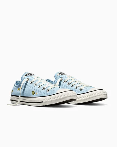 Chuck Taylor All Star Embroidered Florals Clear Skies/Bright Outlook, Top and Side View