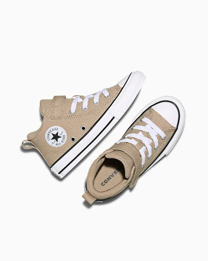 Chuck Taylor All Star Malden Street Canvas Easy-On Vintage Cargo/White/Black, Angled View