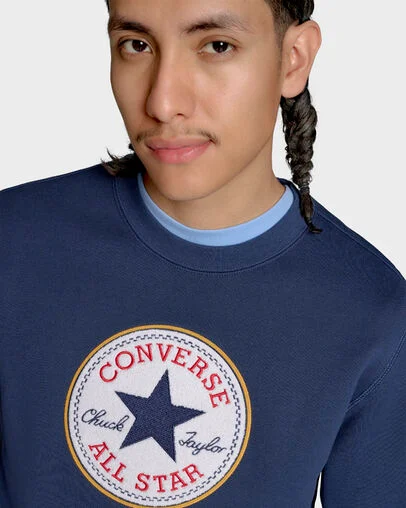 Chenille Patch Heritage Crew Neck Navy, Detail View