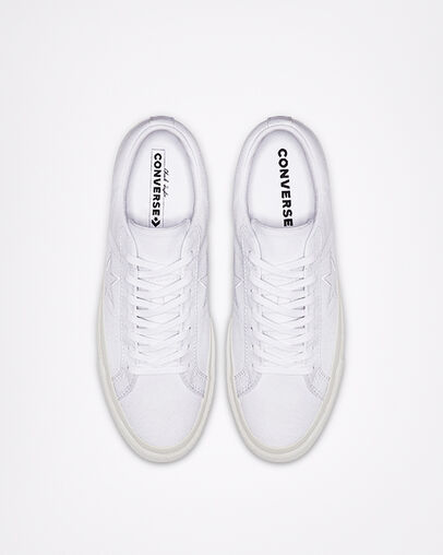 One Star Seasonal Color White/White/White