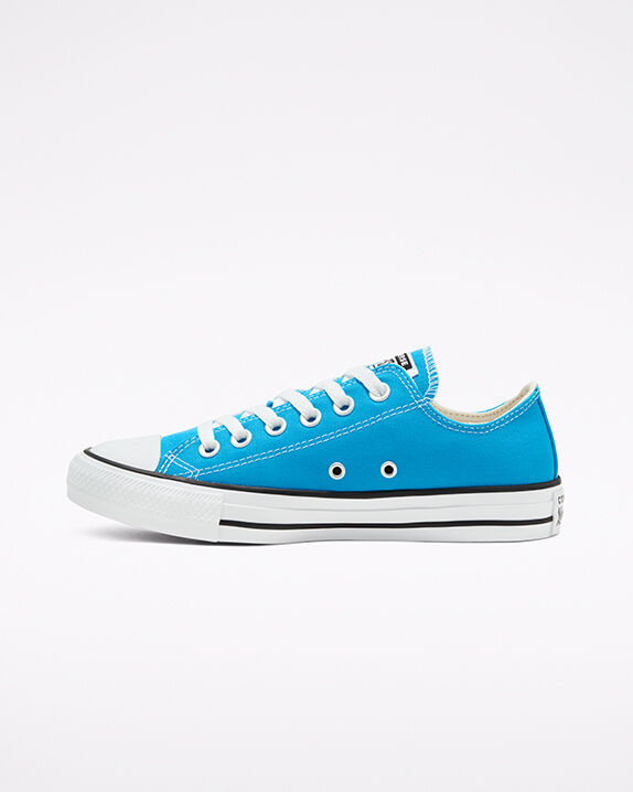 rose color converse