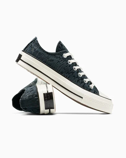 Chuck 70 Satin Leopard Black/Total Eclipse/Egret, Detail Angle View